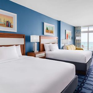 Queen Room Ocean View Hearing Accessible or Non-Smoking